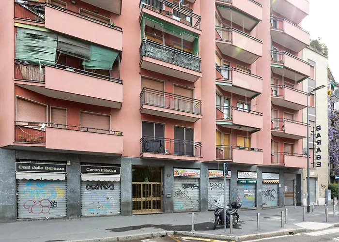 Guesthost - Forlanini - Functional Studio With Balcony!